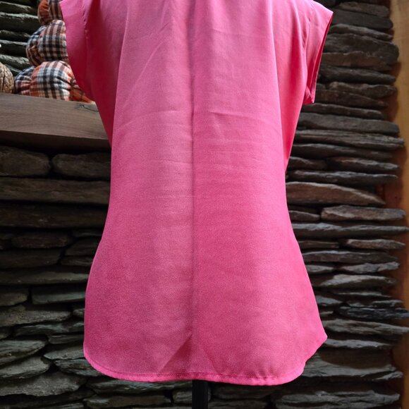 Size Small - The Limited Petite Cap Sleeve Tank Top - Picture 7 of 7